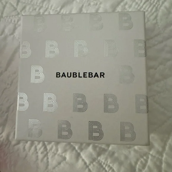 Glass bead ghost earrings!! FUN & FESTIVE👻👻zoom in for all the design deets!👀 - Picture 8 of 8